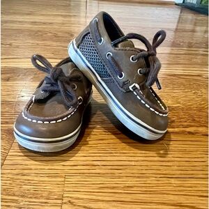 VGUC baby boys Sperry boat shoes size 3.